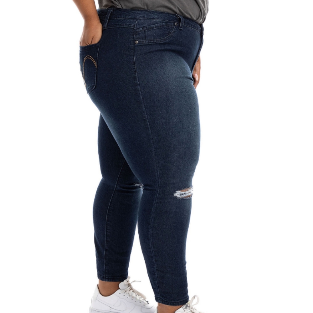 A3 plus size denim jeans size 26 nwt